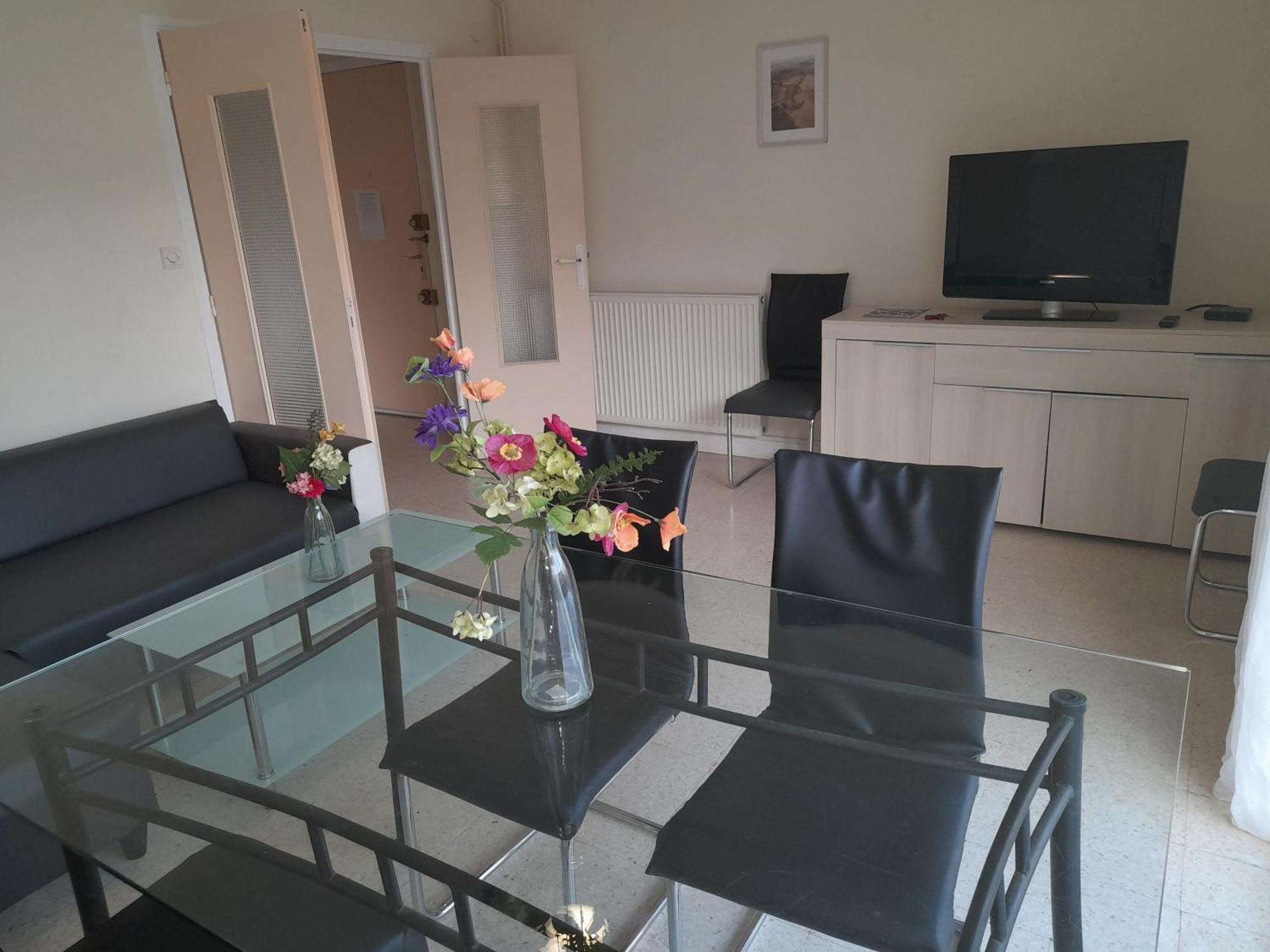 Appartement F3 Avec Balcon Perpignan Ngoại thất bức ảnh